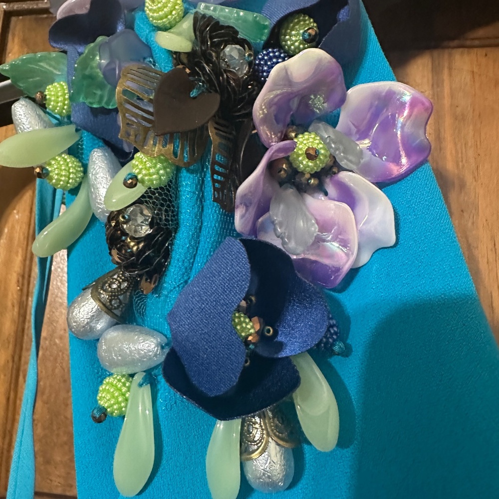 Shoulder-Detail Mermaid Dress - Picture 3 of 8